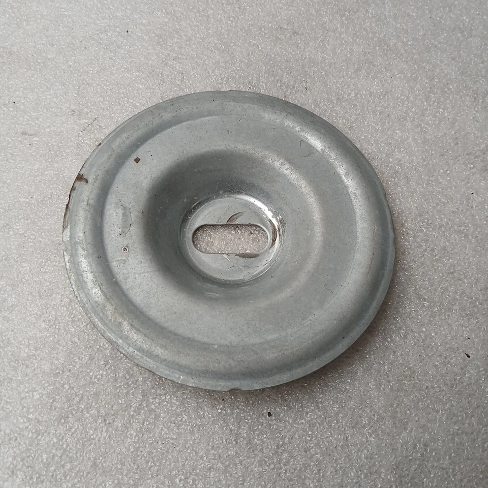 Soporte de rueda de neumático de repuesto Ford Fusion 2006-2009 soporte de sujeción 3M81-1446 OEM Foto 2 de 4