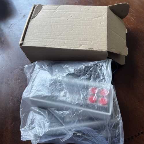 Nintendo NES-004 Corded Controller for Nintendo NES Lot Of 2 - Picture 4 of 4