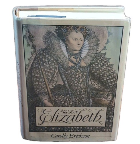 The First Elizabeth von Carolyn Erickson Erstausgabe Hardcover 1983 - Bild 1 von 13