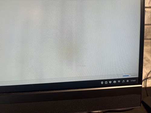 Lenovo All-in-one Desktop Computer Model F0D50000US Ideacentre 1TB SSD 4415U CPU - Picture 18 of 18