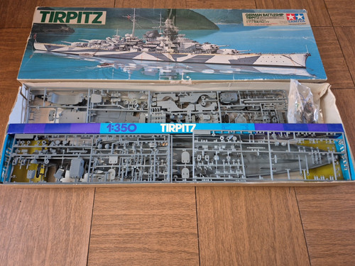 Tirpitz German Battleship Model By Tamiya 1:350 Scale Very Rare Original Box - Picture 4 of 18