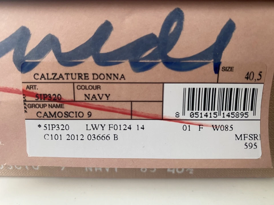 Miu Miu (Prada) Blue Suede Mary Jane Block Heel Pump w/Silver Glitter Bottom 40 - Image 4 of 4