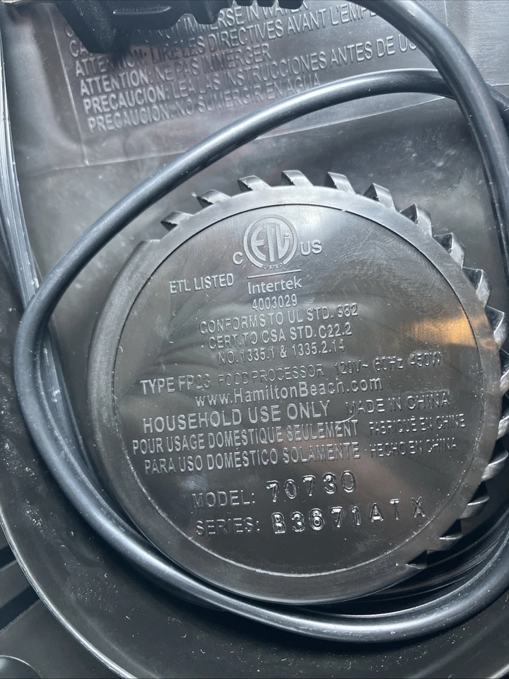 Hamilton Beach (70730) 10 Cup Food Processor with Bowl Scraper & Shred Blade EUC - Image 3 of 3