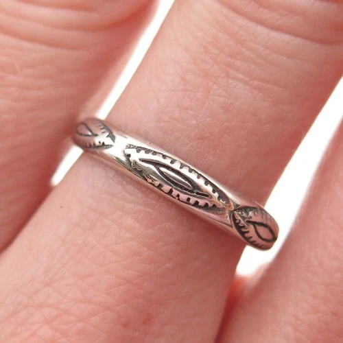 SHUBE 925 Sterling Silver Vintage Southwestern Oxidized Band Ring Size 7