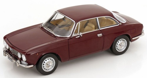 1:18 Norev Alfa Romeo 2000 GTV 1973 darkred