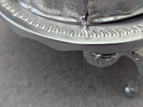 Vintage Silver Plate Roll Top Dome Butter/Caviar Dish with Glass Insert– England - Picture 15 of 24