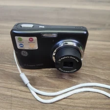 GE W1233 12.1 Megapixel Digital Camera Black Tested