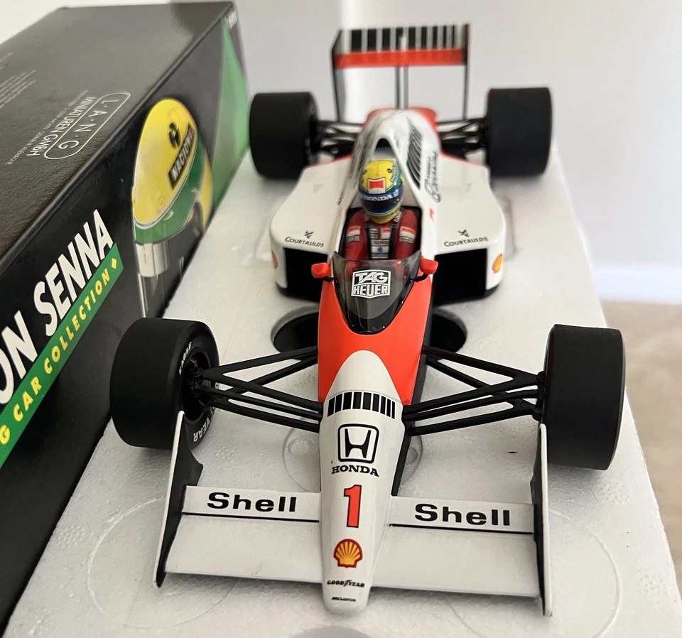 1:18 McLaren MP4/5 Ayrton Senna 1989 World Champion 891801 - Image 3 of 4