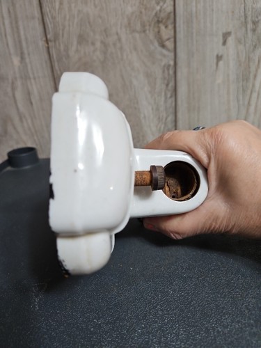 PAULDING APLIQUES DE PARED ACANALADOS de porcelana blanca con bombillas con cadena de tracción, de colección - Imagen 24 de 24