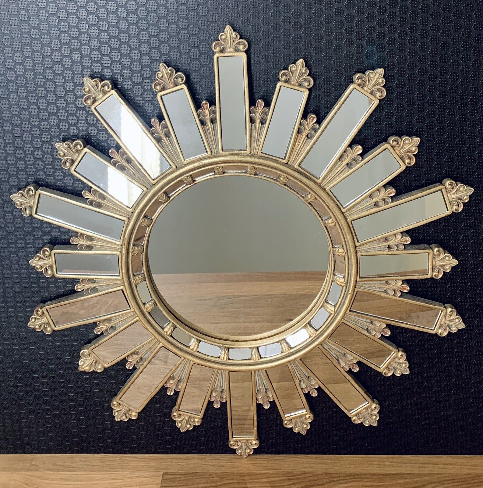 Wandspiegel in Barock Optik Sonne Spiegel gold Antik Stil Badspiegel Jugendstil
