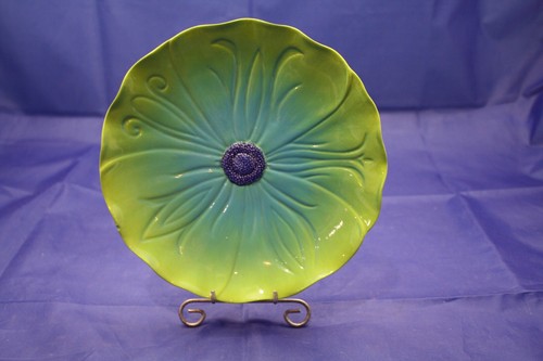 Grasslands Road Petals Flower Salad Dessert Plate Green NEW - Picture 3 of 8