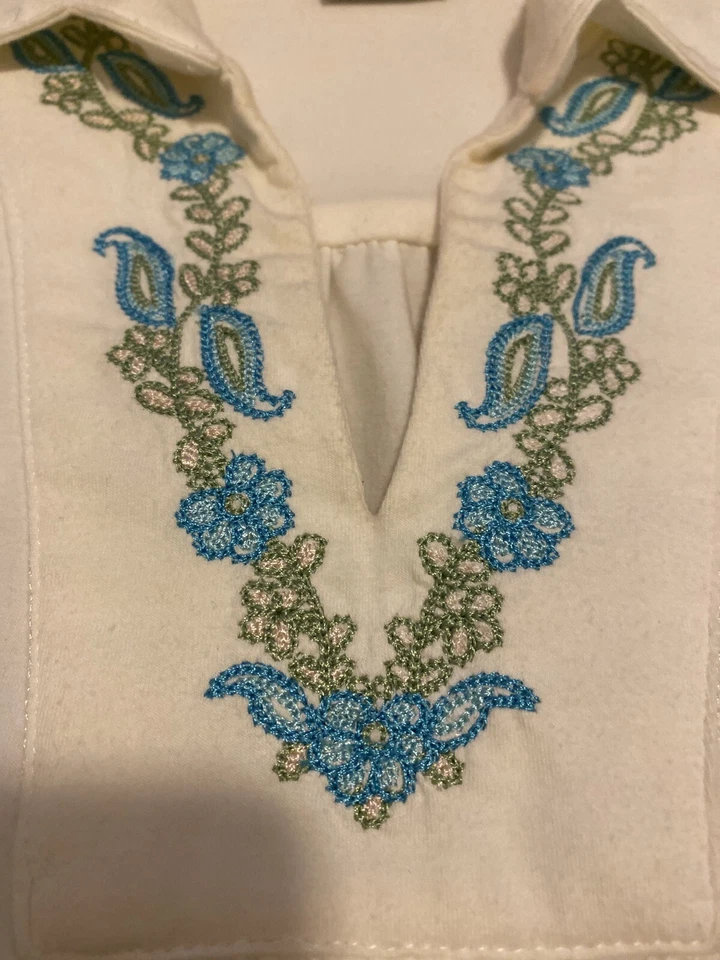 Top bordado Ellemenno Juniors talla pequeña Foto 2 de 4