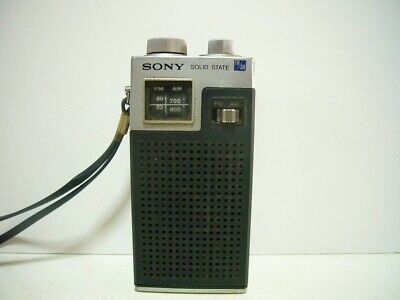 Sony Transistor Pocket Radio TFM-4500 AM FM Portable 1970s Sony Transistor Pocket Radio TFM-4500 AM FM Portable 1970s