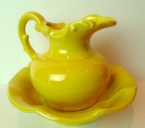 McCoy-Wash-Bowl-and-Pitcher-Vintage-Yellow