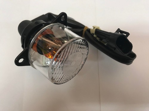 JOHN DEERE EQUIPO ORIGINAL LUZ LATERAL PARA GATOR SERIE XUV (AM141453) - Imagen 2 de 3