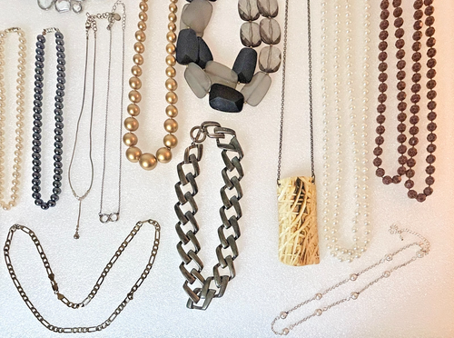Lote de 21 piezas de collar de bisutería - perlas de imitación, cuentas, estilos llamativos - Imagen 3 de 5