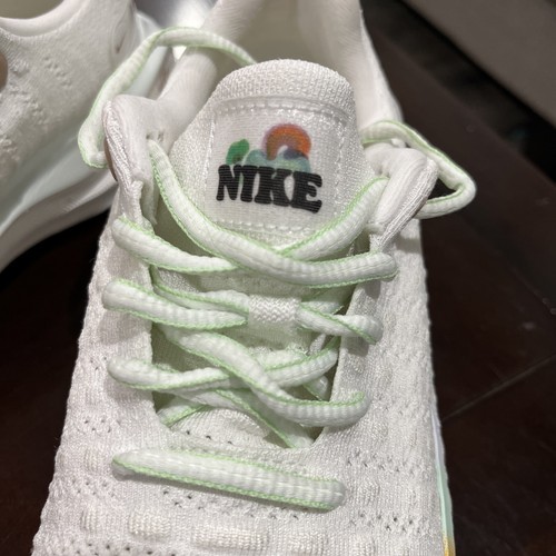 Nike ReactX Infinity Run 4 White Vapor Green Sneakers HF5730-191 Womens Size 8.5 - Picture 3 of 12
