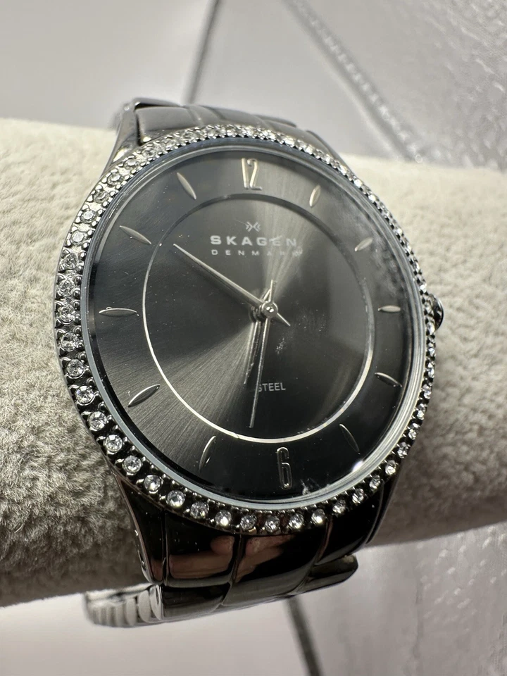 Reloj Skagen 347SMXM Damas 30MM 6" Delgado Swarovski Cristal Gunmetal A2 Foto 3 de 4