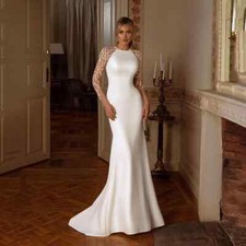 Sexy Mermaid Wedding Dresses Round Neck Long Sleeved Satin Applique Bridal Gowns