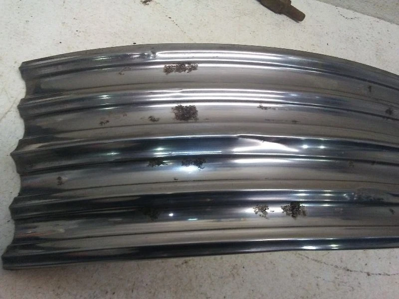 Tapa de cubierta cromada PONTIAC Silver Streak 1951 moldura de caída de agua Foto 2 de 4