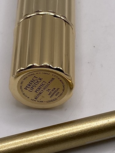 Lápiz labial perfecto Estee Lauder - Lápiz labial perfecto Beverly Hills y caoba labial - Imagen 9 de 9