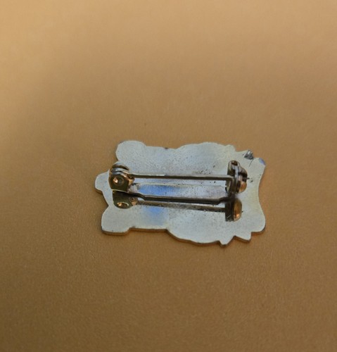 LIVERPOOL F.C Enamel Pin Badge. YOU' LL NEVER WALK ALONE. HARD PIN SIZE 27MM - Picture 3 of 4