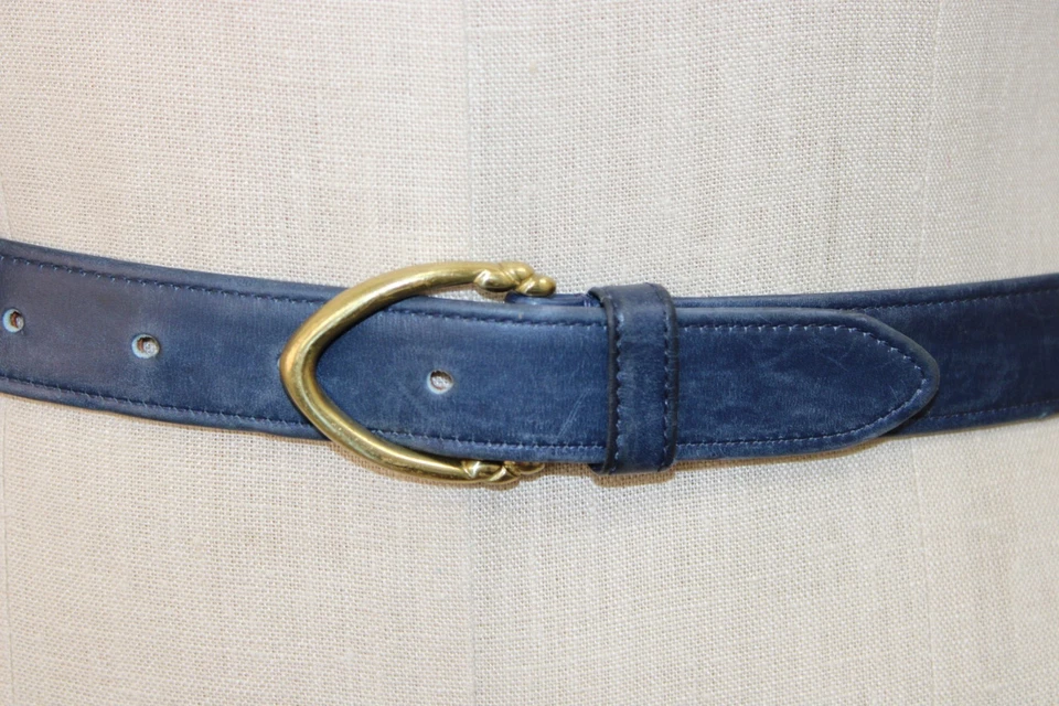 Cinturón COACH de cuero azul marino vintage hebilla de latón macizo piel de becerro EE. UU. Talla M #3905 Foto 2 de 4