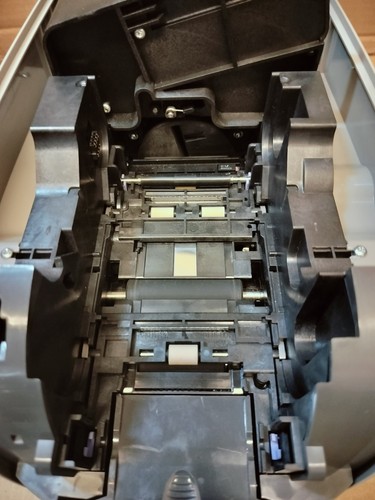 Zebra P110i ID Card Thermal Printer (P110i-0000A-ID0) For PARTS  - Picture 9 of 15