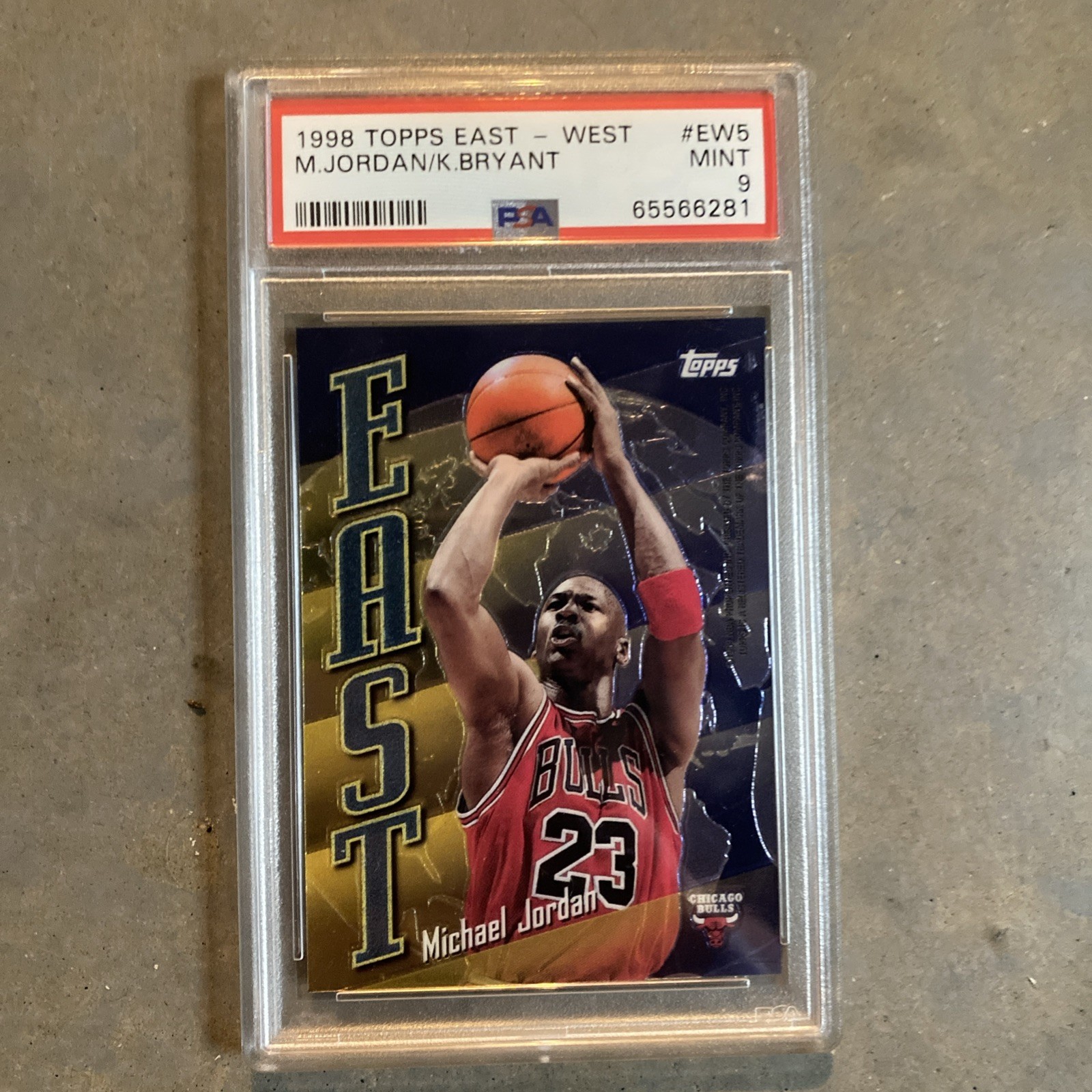 1998-99 Topps - East/West Kobe Bryant, Michael Jordan #EW5