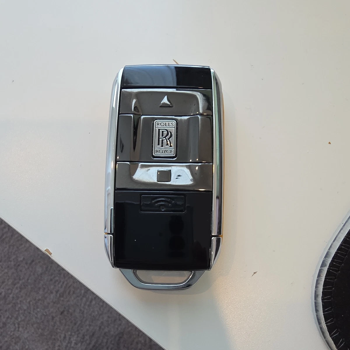Preços baixos em Controles remotos/fobs de entrada sem chave para