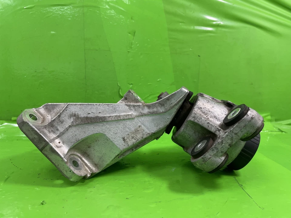 LAND ROVER DEFENDER L663 ENGINE MOUNT PASSENGER LEFT SIDE 3.0 DIESEL 2020-2025 - Image 3 of 4