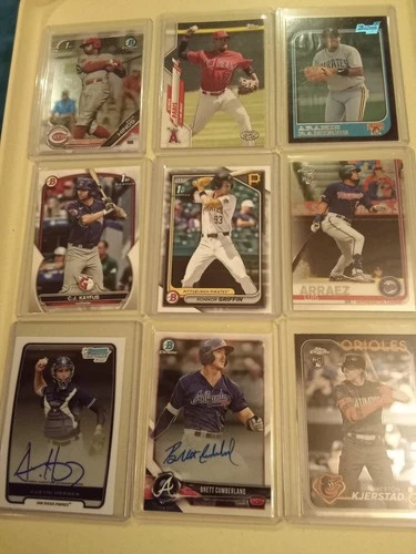 AUTOGRAPH - KONNOR GRIFFIN 1ST BOWMAN - ROOKIE- REFRACTOR Baseball Card Lot of 9
