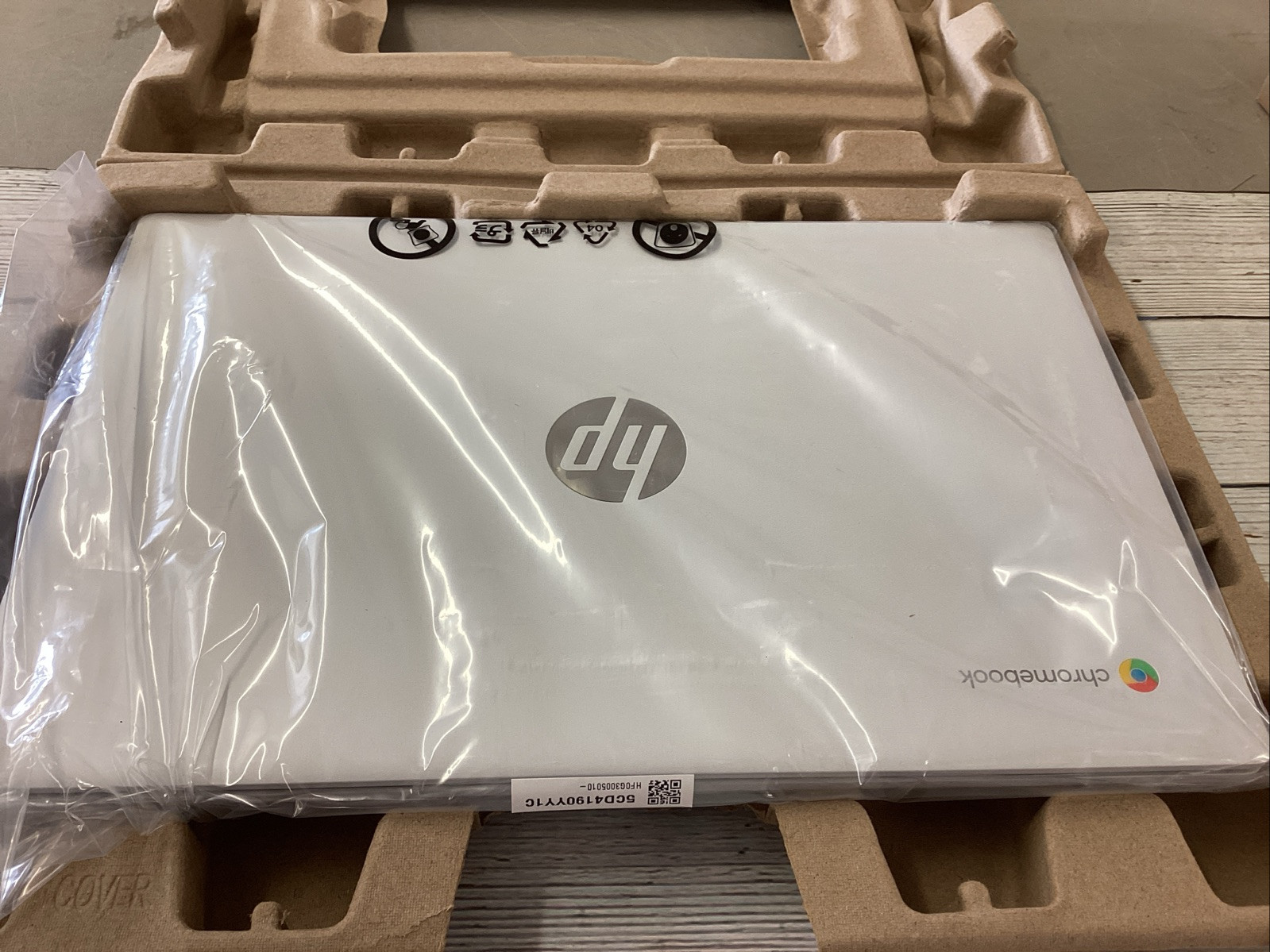 HP Chromebook MT7921. 14”. 4GB RAM, Glacier Silver. No Box