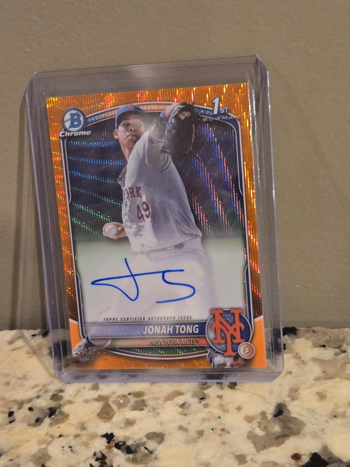2025 BOWMAN CHROME JONAH TONG 1ST BOWMAN AUTO ORANGE WAVE REFRACTOR /25