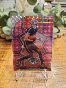 2022 Panini Mosaic - Rookies Drake London #312 Camo Pink Mosaic Prizm (RC)
