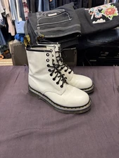 White Doc Martens Dr. Martens Women’s Size 5, Men’s Size 4.   8 Hole. #11822