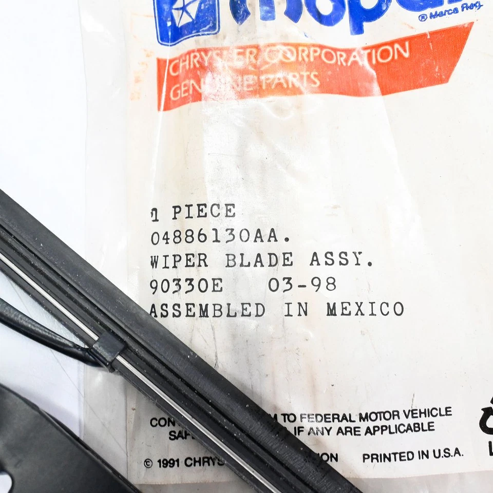 Genuine OEM MOPAR 1997 LHS/Concord/Intrepid/Eagle Wiper Blade 4886130AA - Image 2 of 2