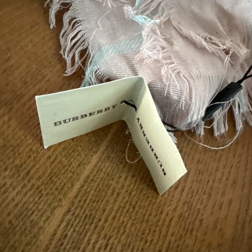 NWT Burberry London Silk Cashmere Rasberry Sorbet Check Large Scarf Wrap 53”X57” - Picture 5 of 10