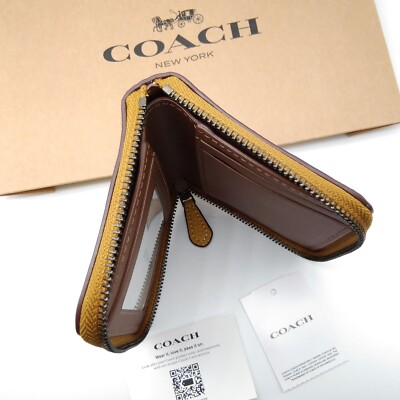 COACH x PEANUTS Small Zip Around Wallet Signature Snoopy