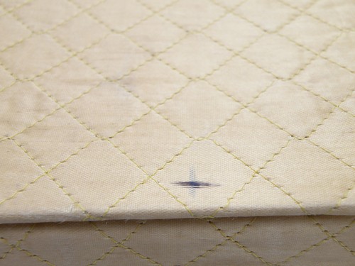 Vintage Women's Glove Handkerchief Box Quilted Satin Gold Vanity Storage 1930s - Picture 14 of 15