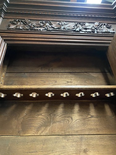 ANTIQUE GUN CABINET BLACK FOREST HEAVILY CARVED OAK DISPLAY 96.5" NBA OWNERS - Picture 13 of 14
