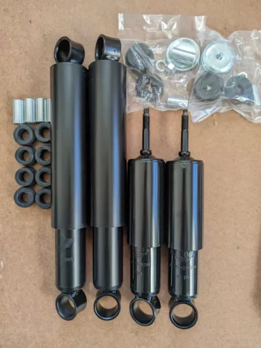 Moskvich 2140 412 Shock absorber kit 4pc front and rear juego de amortiguadores
