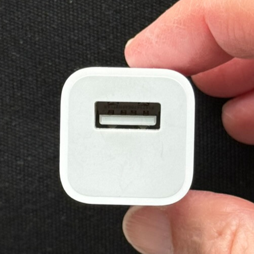 Apple A1385 5W USB-A Power Adapter Wall Charger Cube White - Picture 2 of 3