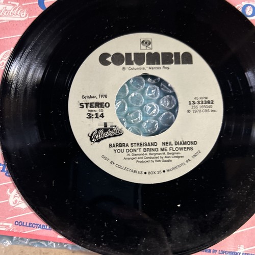 Barbra Streisand Neil Diamond forever in blue jeans/you don’t bring me flowers c - Picture 2 of 4