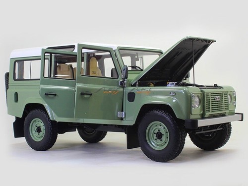 Almost Real 1/18 Land Rover Defender 110, 2015 Limited Edition( Rare) - Picture 5 of 7