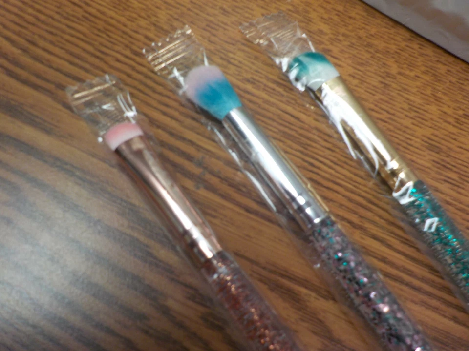 3 cepillos SLMISSGLAM y bolsa plateada (juego de 3 cepillos) Foto 3 de 3