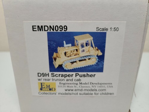 Cat D9H Scraper Pusher Dozer with Rear Trunion and Cab EMD 1:50 Scale #N099 New - Picture 9 of 9
