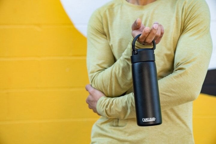 20 oz Black Vacuum Insulated Stainless Steel Water Bottle with Wide Mouth