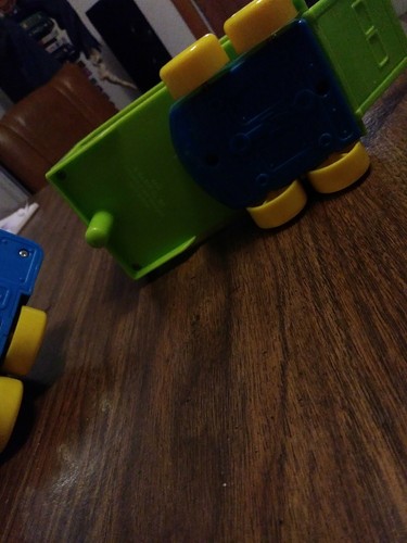 Elmo Talking Semi Truck Construction Crane Does Not Talk - Picture 9 of 9