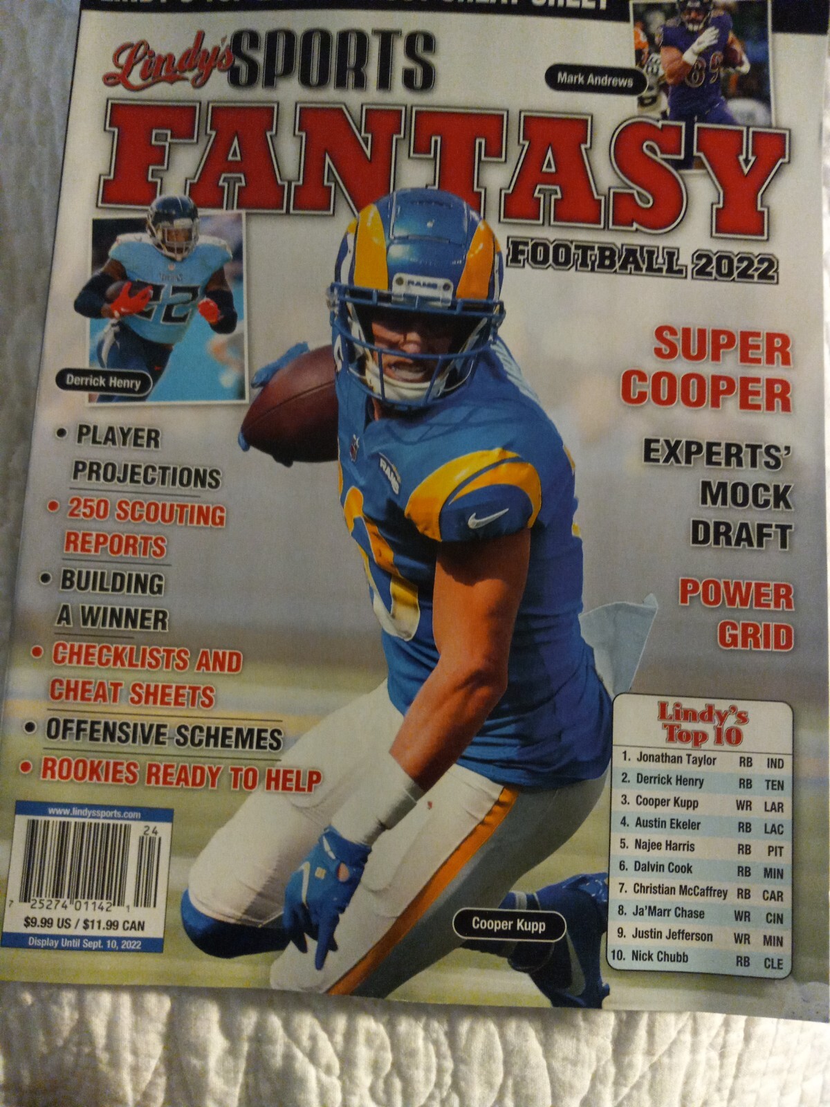 Lindy's Sports Pro Football Draft Magazine 2021 Vol 15 Trevor Lawrence